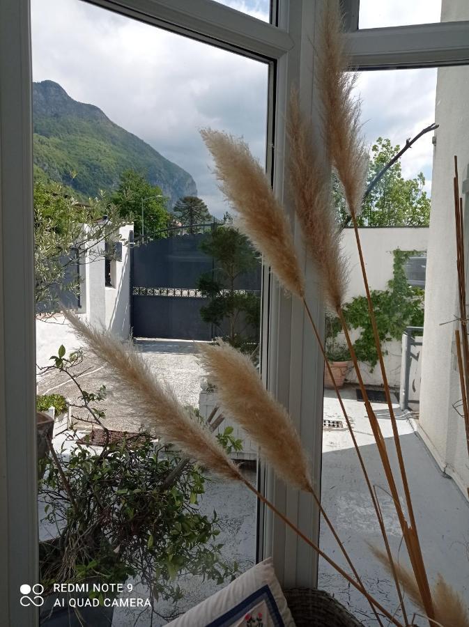Villa Le Lac Cottage Au Bord Du Lac D'Annecy - Chambre Chez L'Habitant - Les Terrasses Du Lac Veyrier-du-Lac Εξωτερικό φωτογραφία