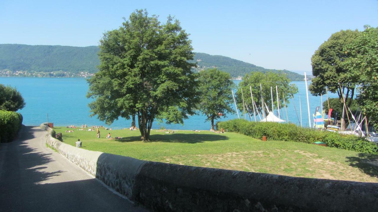 Villa Le Lac Cottage Au Bord Du Lac D'Annecy - Chambre Chez L'Habitant - Les Terrasses Du Lac Veyrier-du-Lac Εξωτερικό φωτογραφία